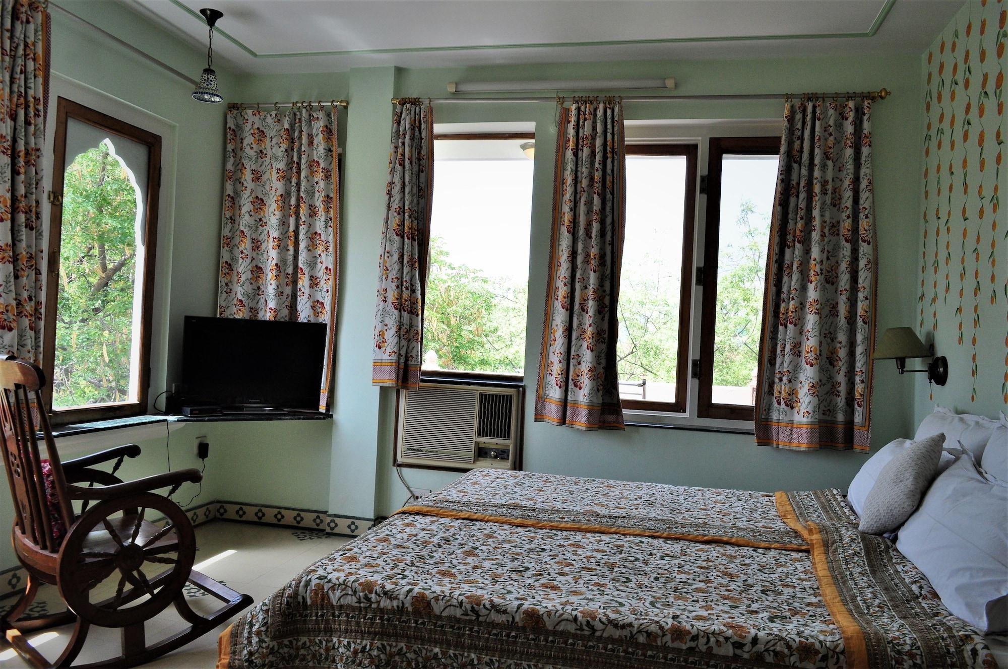 Om Niwas Suite Hotel Джапур Экстерьер фото